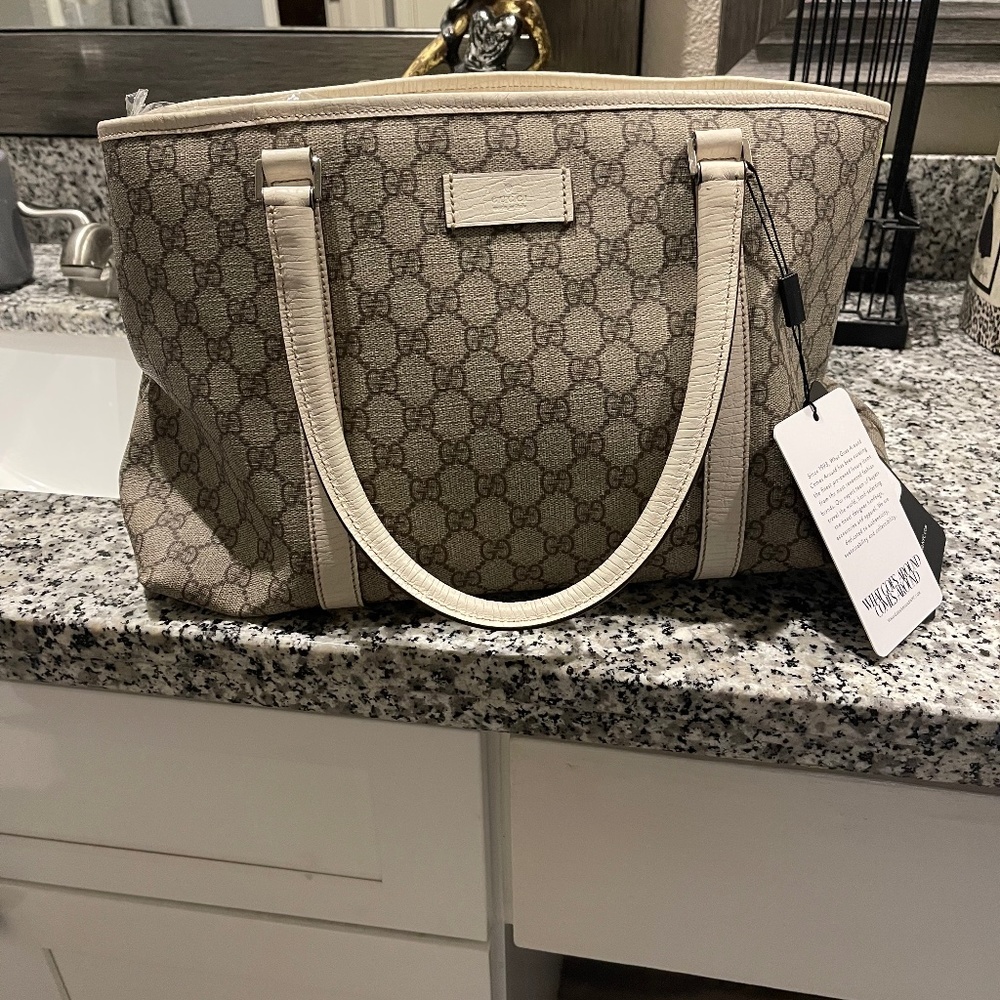 Handbag - Picture 1 of 1